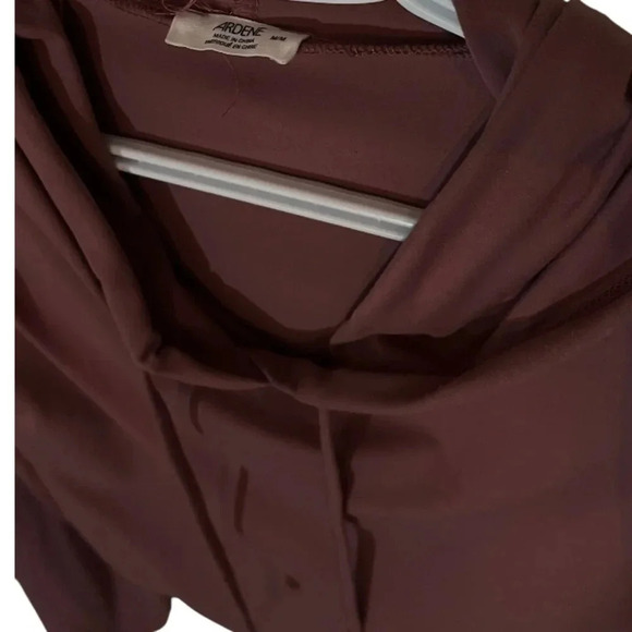 Medium cropped hoodie - Picture 5 of 6